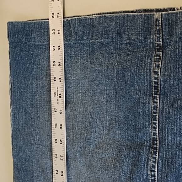 Tommy Hilfiger Knee Length Denim Stretch Skirt Back Vent 16 - Picture 6 of 14